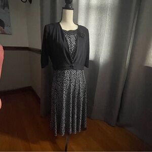 Casual dress for work. Bolero jacket w/ 3/4 sleeves. Easy care, no ironing